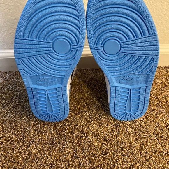 Brand new retro Jordan 1 - Picture 2 of 3